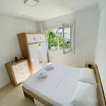 بيت للعطل Deja Blue House Bay Of Lalzi Gjiri Lalzit دراس