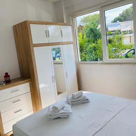 Deja Blue House Bay Of Lalzi Gjiri Lalzit Feriehus