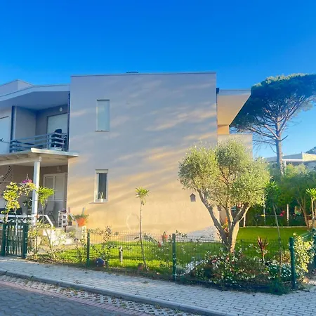 Prázdninový dům Deja Blue House Bay Of Lalzi Gjiri Lalzit *