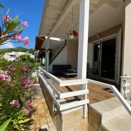 Tatil Evi Deja Blue House Bay Of Lalzi Gjiri Lalzit *